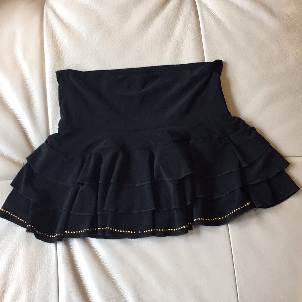 Black mini skirt